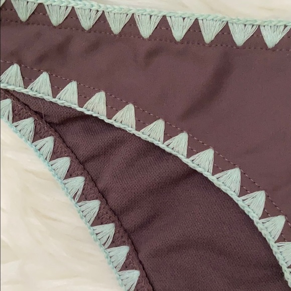 Damsel Bikini Set - Picture 2 of 4